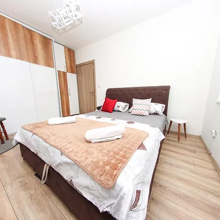 Cozy Corner At Main Square Appartement Skopje
